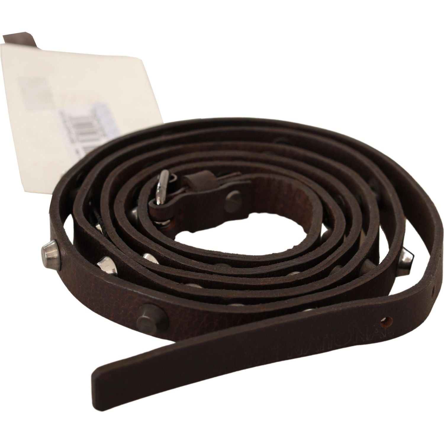 别致的棕色皮革时尚腰带，配银色扣