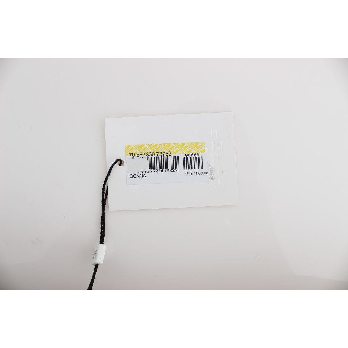 别致的紫色迷你裙，适合优雅的夜晚