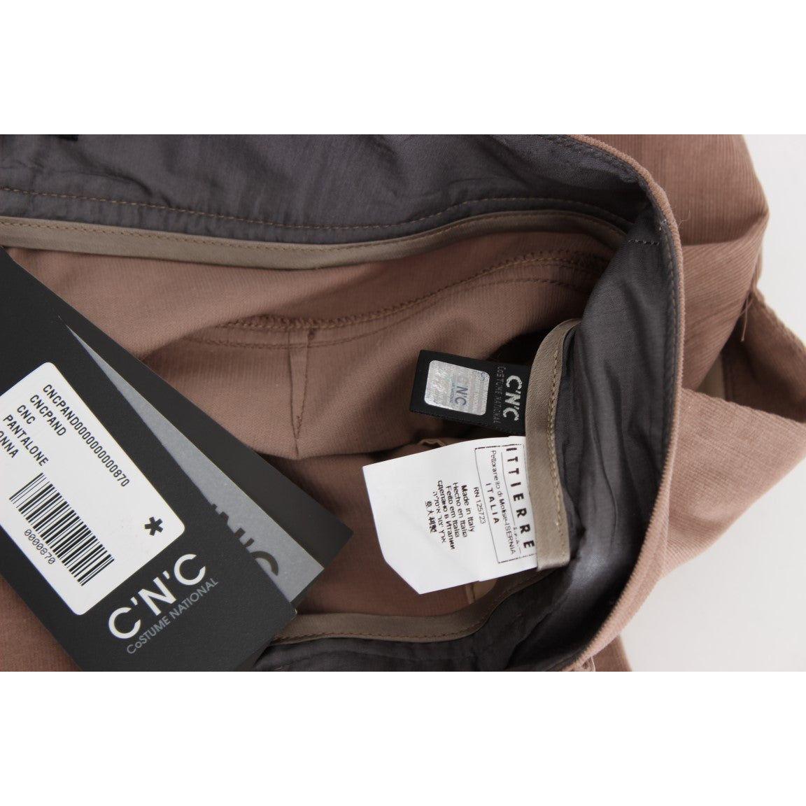 别致的棕色灯芯绒七分裤