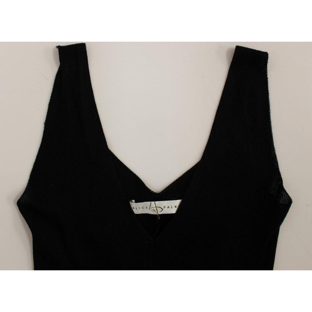 别致的单色针织连衣裙