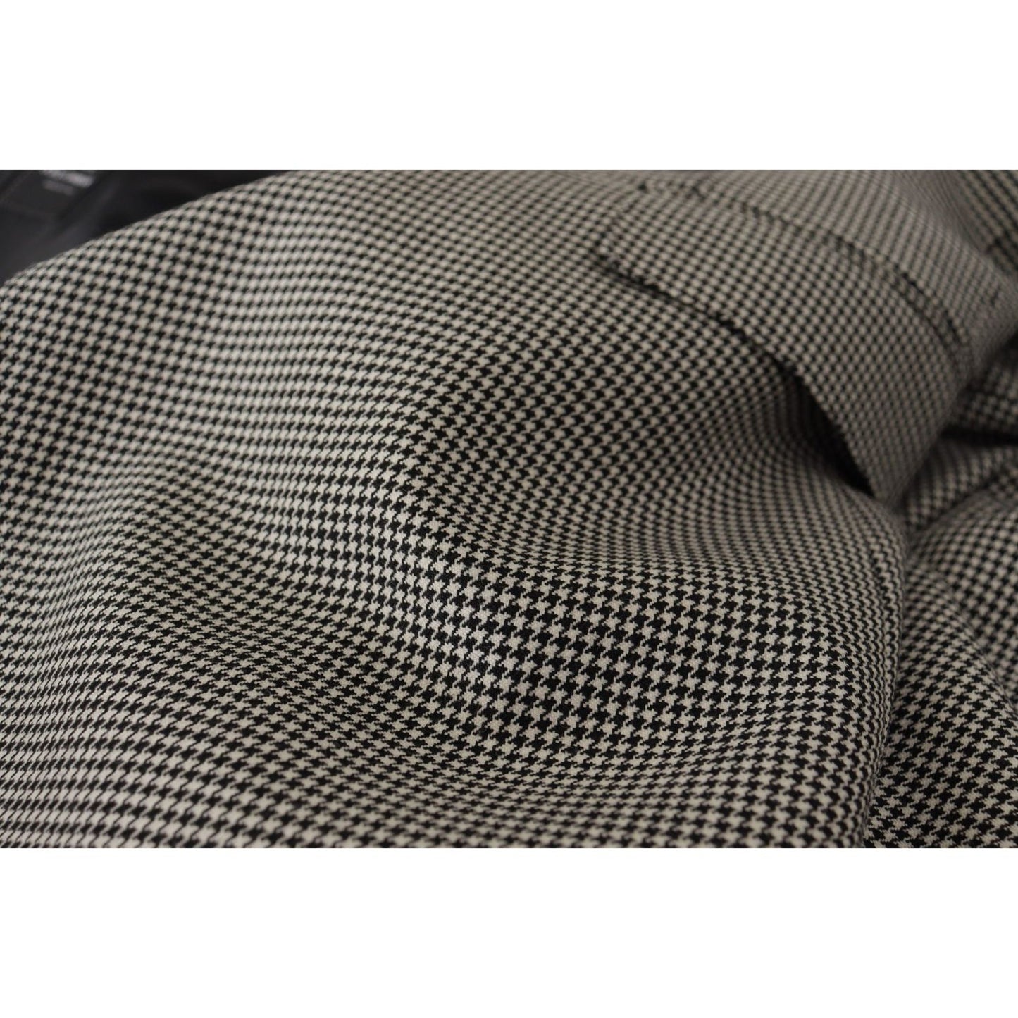 Dolce & Gabbana Gray Checkered Single Breasted Jacket Blazer 1728,67345645728,Blazers - Men - Clothing,Blazers - Suits & Blazers - Clothing,Clothing,Dolce & Gabbana,Gray,IT48 | M,Material: 100% Virgin Wool,Men,Men - Clothing,New with tags,Suits & Blazers