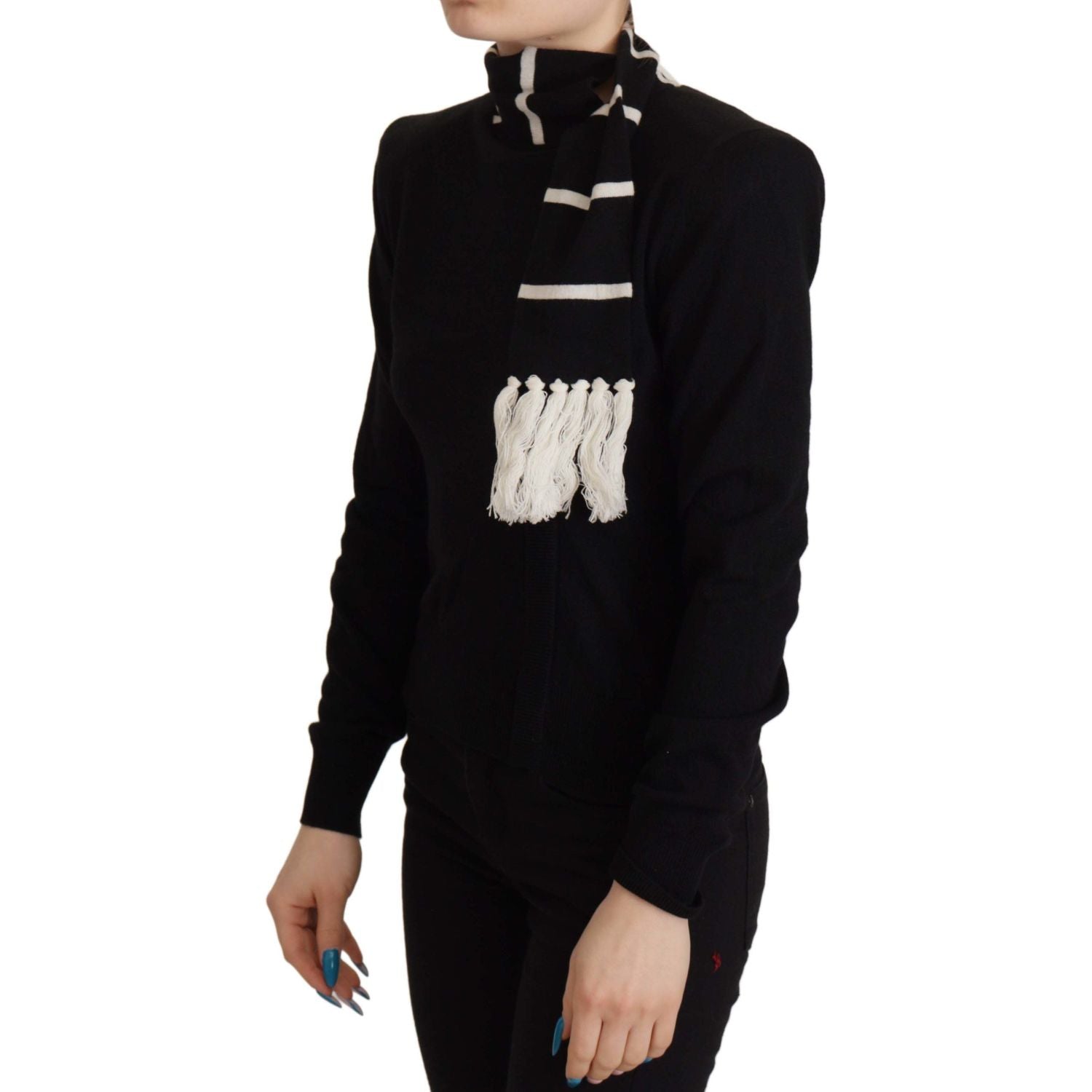 优雅黑色羊绒高领毛衣