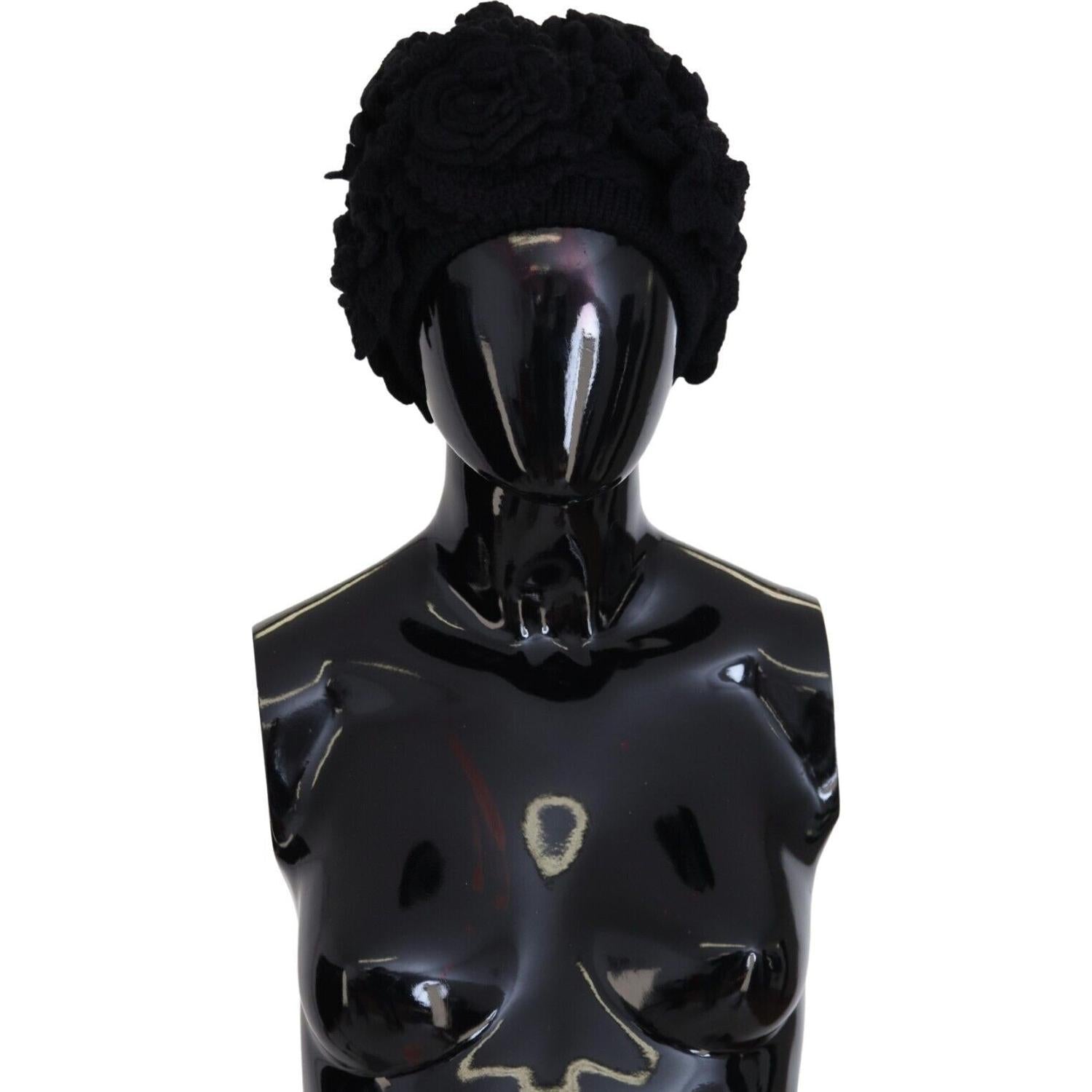 优雅的黑色纯羊毛便帽