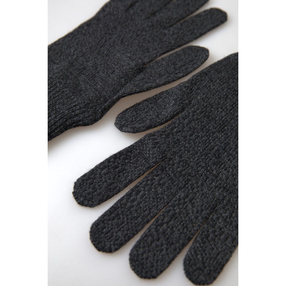 Dolce & Gabbana Elegant Virgin Wool Winter Gloves in Gray Dolce & Gabbana