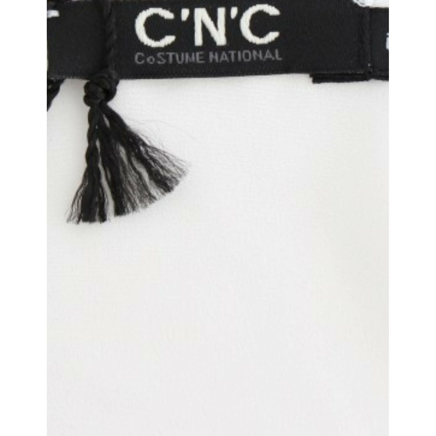 时尚白色 V 领印花 T 恤