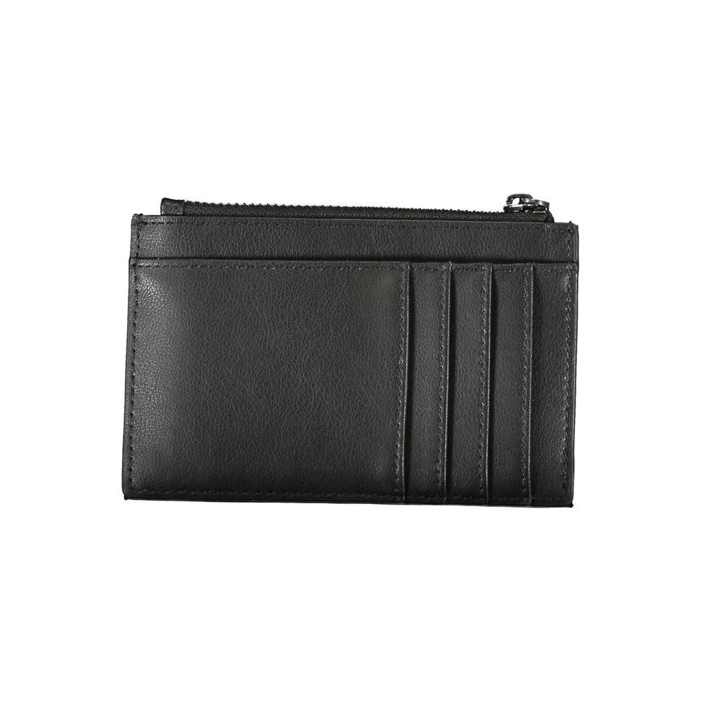 Calvin Klein Sleek Black Zip Wallet with Contrast Detailing Calvin Klein