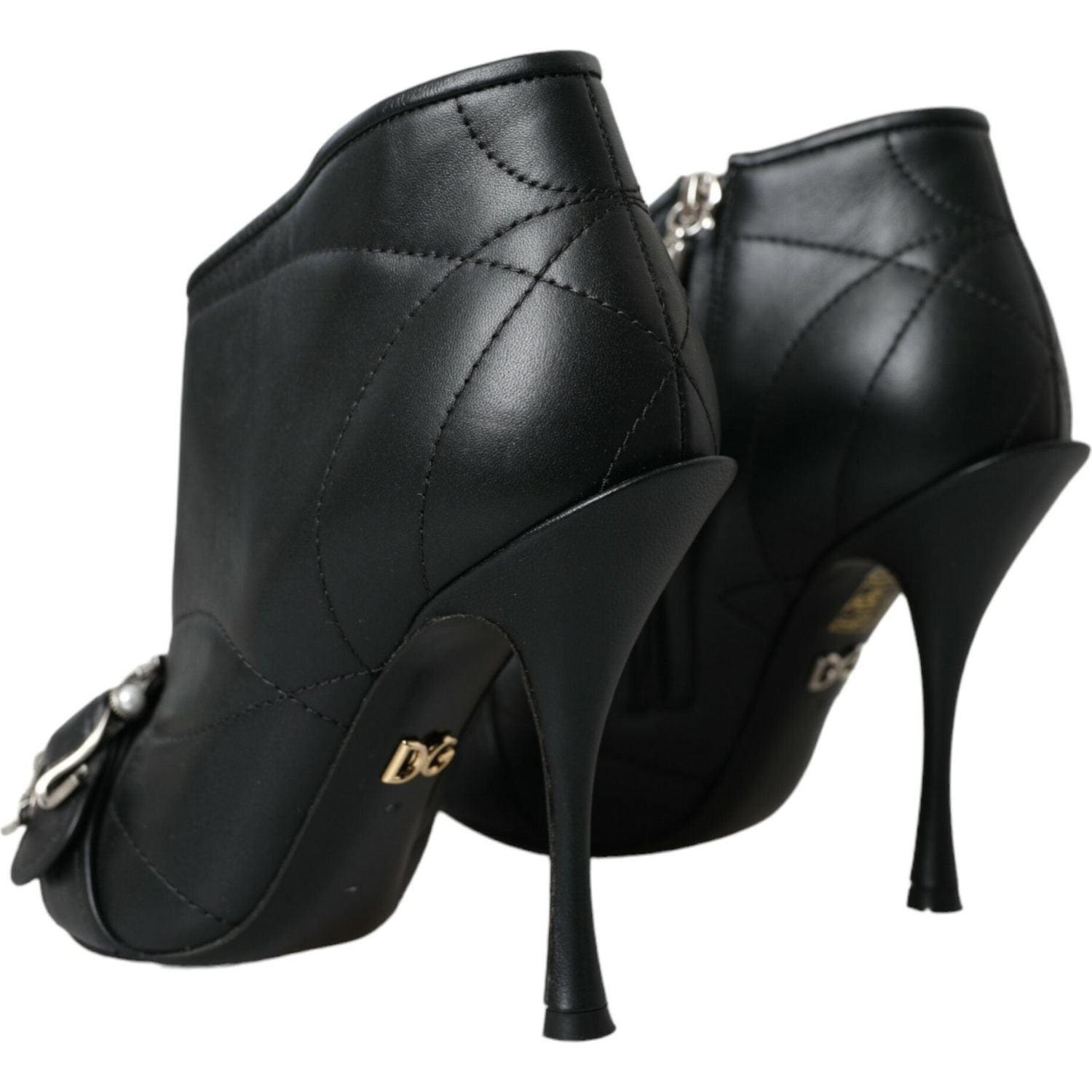 حذاء دولتشي آند غابانا الأسود المبطن والمشبك