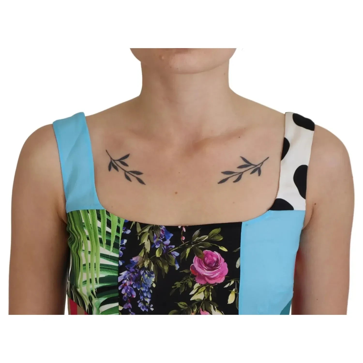 فستان ماكسي من دولتشي آند غابانا من الحرير متعدد الألوان