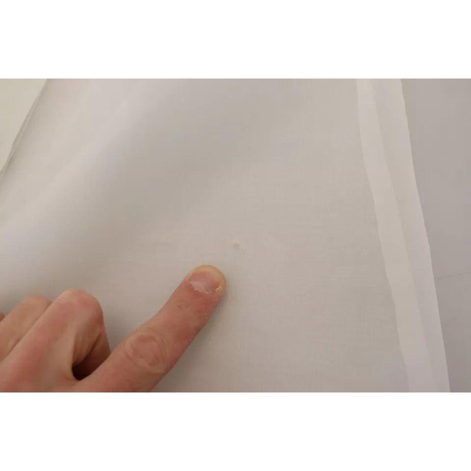 بلوزة دولتشي آند غابانا ذات الياقة البيضاء والأكمام الطويلة