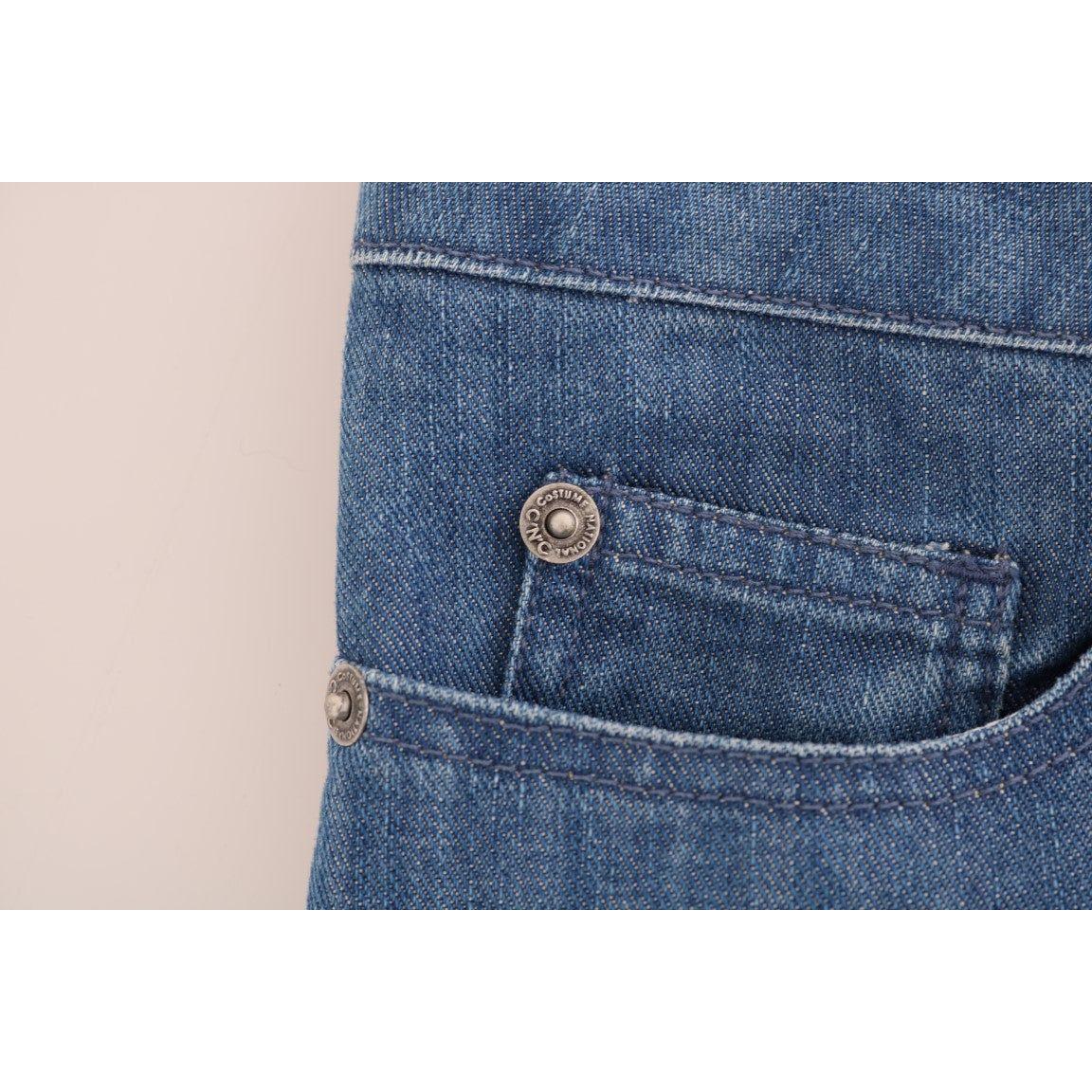 优雅男孩款蓝色洗水牛仔裤