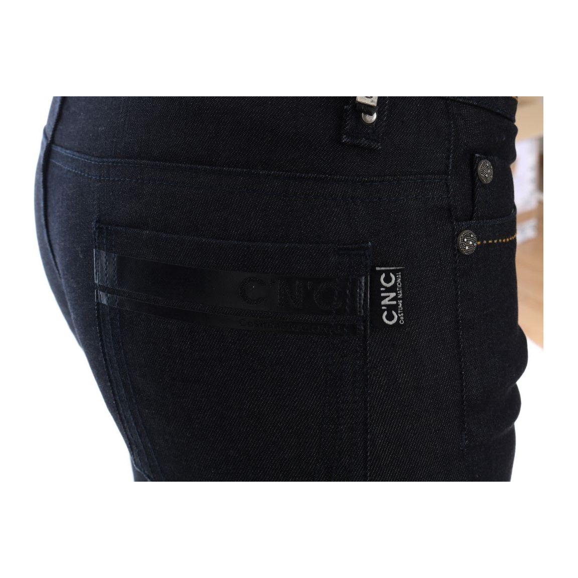 别致的深蓝色超修身牛仔裤