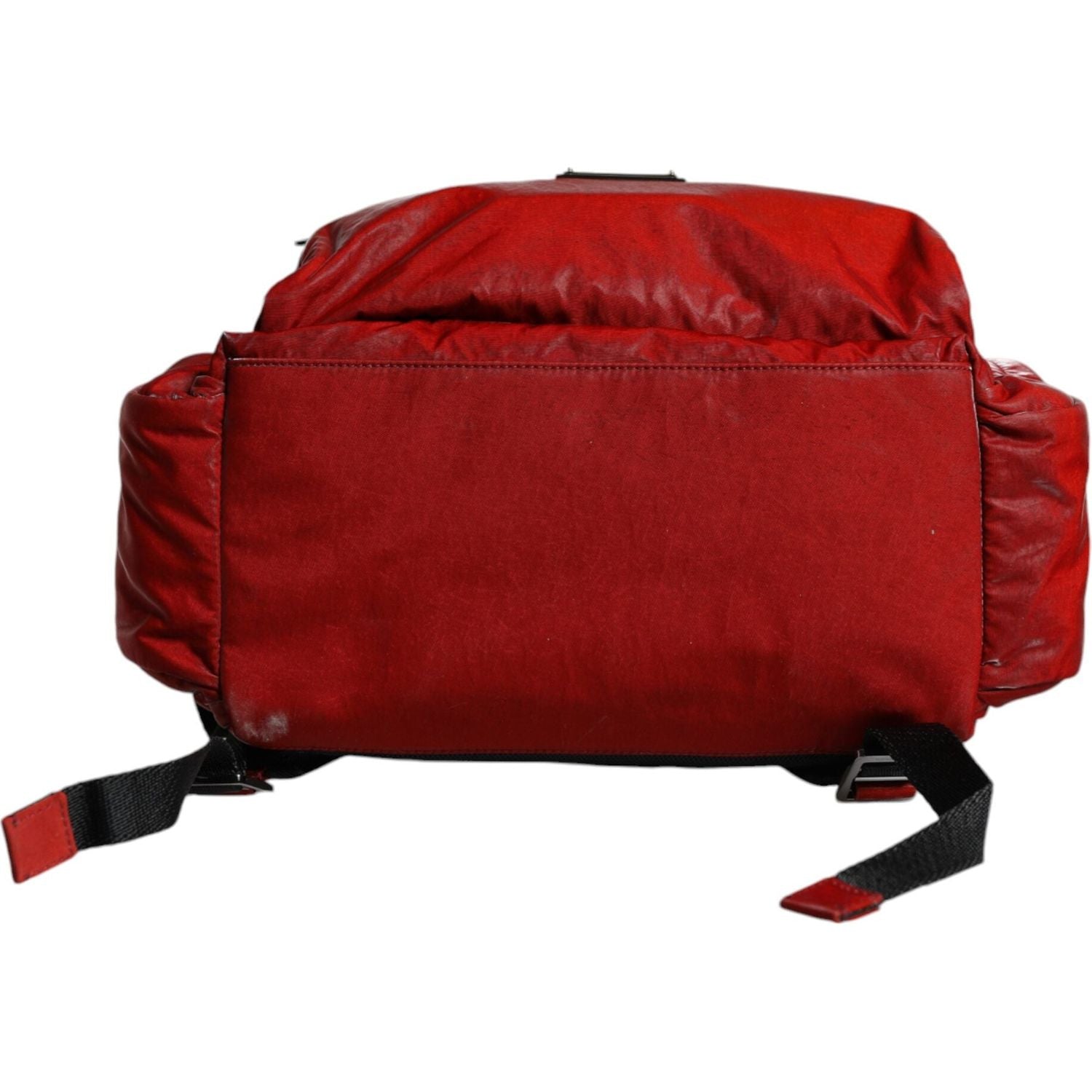 Front view with bag zipped and handles upright.