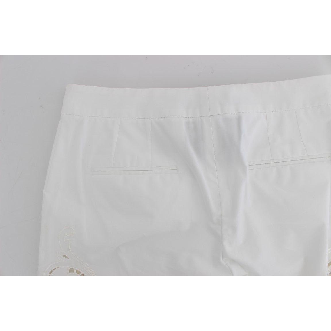 优雅的白色花朵镂空西裤