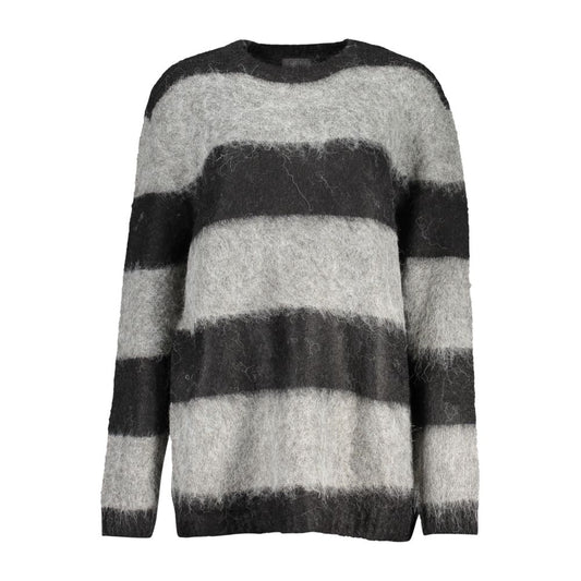 Alt Tag: Guess Jeans black striped polyester sweater with long sleeves, crew neck, and logo. Stylish and cozy design for casual wear.