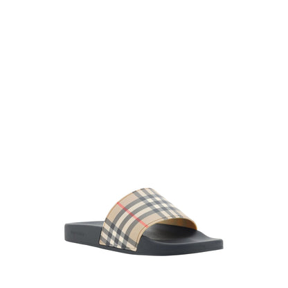 Burberry Brown Rubber Slides Sandals 1728,67466920096,Brown,Burberry,EU39/US6,Men,New with tags,Sandals - Shoes,Shoes,Slippers - Sandals - Shoes