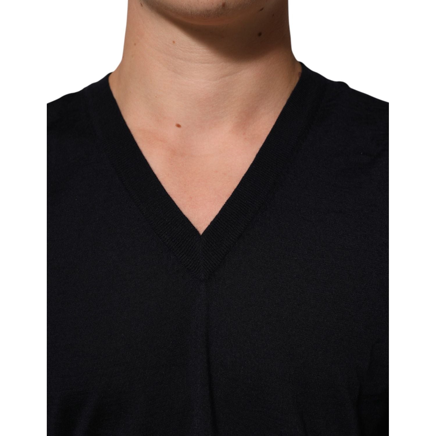Dolce & Gabbana Black Cashmere Knit V-Neck Pullover Sweater